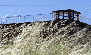 Lideró el motín de Sierra Chica y sigue preso 25 años después Imagen de la nota: Lideró el motín de Sierra Chica y sigue preso 25 años después