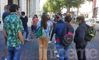 Toma de tierras: entregaron un proyecto al municipio Imagen de la nota: Toma de tierras: entregaron un proyecto al municipio