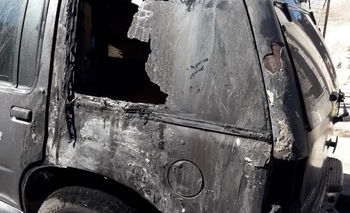 Denuncia que le prendieron fuego la camioneta Imagen de la nota: Denuncia que le prendieron fuego la camioneta