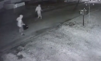 Video: “Me gatillaron en la cabeza y no salió la bala” Imagen de la nota: Video: “Me gatillaron en la cabeza y no salió la bala”