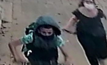 Imagen de la nota: Video: así le robaban el celular a una joven