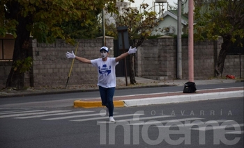 Imagen de la nota: “Único Mimo” repartió abrazos en Colón y Pringles