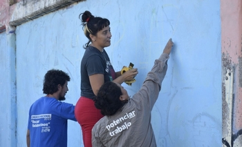 Imagen de la nota: Muraleada en el marco del mes de la Mujer Trabajadora