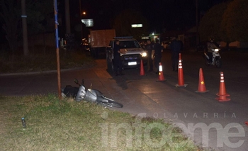 Imagen de la nota: Una menor fue hospitalizada tras ser chocada por un auto