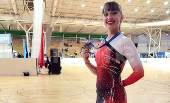 Patinadora “Chaira” se consagró campeona nacional Imagen de la nota:  Patinadora “Chaira” se consagró campeona nacional