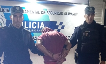 Asaltó a un ciudadano en el Barrio BICE y fue aprehendido Imagen de la nota: Asaltó a un ciudadano en el Barrio BICE y fue aprehendido