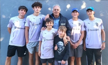Tenis: buenos resultados en Tandil para representantes “albinegros” Imagen de la nota: Tenis: buenos resultados en Tandil para representantes “albinegros”