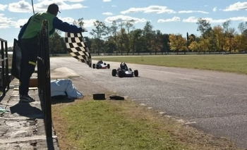Imagen de la nota: La Fórmula Azul y la Promocional del Centro estrenaron el año
