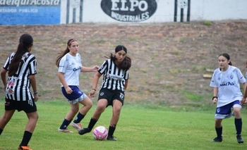 Imagen de la nota: Fútbol Femenino: hubo actividad solo para las formativas
