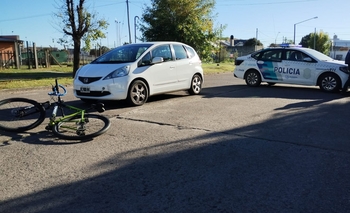 Imagen de la nota: Un ciclista herido tras un choque con un auto
