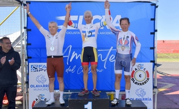 Imagen de la nota: Ciclismo: Olavarría se subió al podio del Argentino Máster