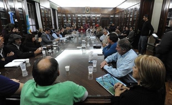 Imagen de la nota: Gremios estatales recusaron a funcionarios bonaerenses