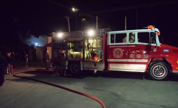Dos incendios de automóviles durante la madrugada Imagen de la nota: Dos incendios de automóviles durante la madrugada