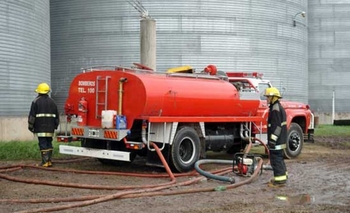 Incendios en cerealera y una vivienda en la tarde del sábado Imagen de la nota: Incendios en cerealera y una vivienda en la tarde del sábado