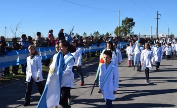 Imagen de la nota: El desfile del 25 de Mayo será frente al Centro Cultural