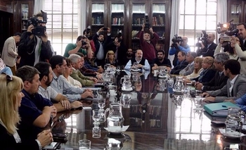 Provincia busca apartar a docentes suplentes sin título  Imagen de la nota: Provincia busca apartar a docentes suplentes sin título