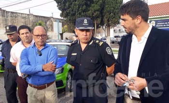 Imagen de la nota: Galli entregó más móviles policiales