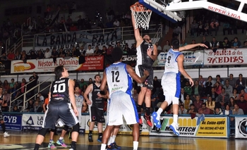 Imagen de la nota: El Bata quiere definir la serie en Concepción del Uruguay