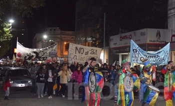 Imagen de la nota: Cientos de olavarrienses se movilizaron contra el 2x1 