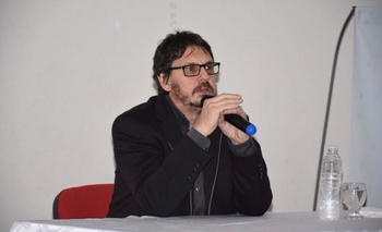 Imagen de la nota: Pigna: “El pasado permite entender el presente”