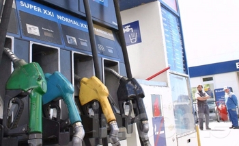 Imagen de la nota:  Advierten que en octubre habría un nuevo aumento de combustibles