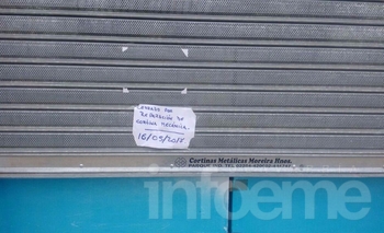 Imagen de la nota: Insólito: Sin atención en el CDR por una persiana rota 