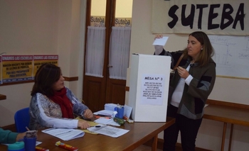 Imagen de la nota: En medio de las paritarias, docentes eligen autoridades
