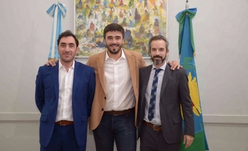 Imagen de la nota: Galli les tomó juramento a los secretarios Jáuregui y Valetutto