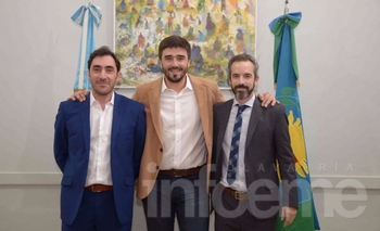 Imagen de la nota: Galli les tomó juramento a los secretarios Jáuregui y Valetutto