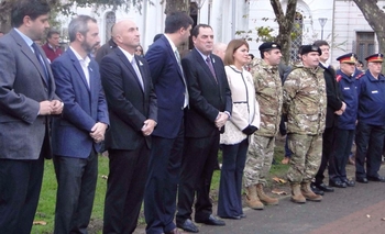 Imagen de la nota: Acto en la plaza y Tedéum antes del desfile en Hinojo