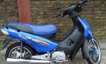 Imagen de la nota: Le robaron la moto a René Huallpa 