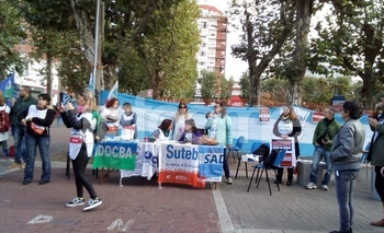 Docentes piden una reunión para rediscutir salarios Imagen de la nota: Docentes piden una reunión para rediscutir salarios