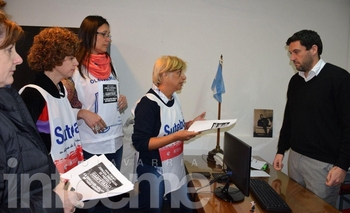 Imagen de la nota: Gremios docentes realizaron un “carpetazo” en el HCD