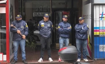 Imagen de la nota: Un detenido tras el ataque al diputado Olivares y a Yadón