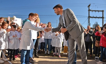 Imagen de la nota: Finalmente fue inaugurado el SUM de la Escuela N° 49