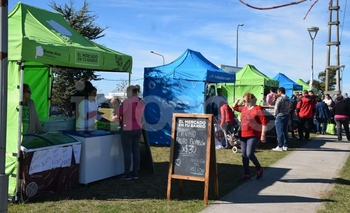 Imagen de la nota: Con buen marco se realizó “El Mercado en tu barrio”