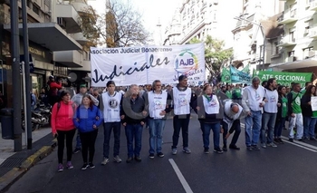 Judiciales cerraron paritaria para el primer trimestre Imagen de la nota: Judiciales cerraron paritaria para el primer trimestre