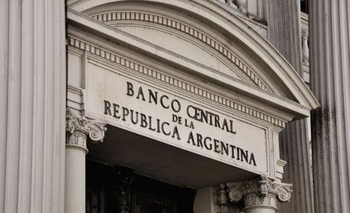 Bajan la tasa de referencia del 110% al 80% y liberan el interés de los plazos fijos Imagen de la nota: Bajan la tasa de referencia del 110% al 80% y liberan el interés de los plazos fijos