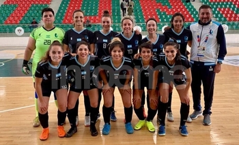 Imagen de la nota: La olavarriense debutó con gol en Colombia