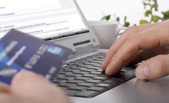 Imagen de la nota: Comprar por Internet con la tarjeta de crédito