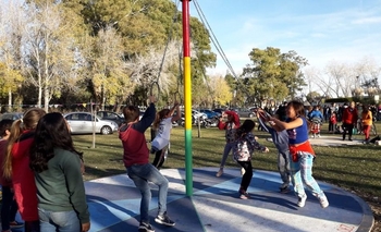 Imagen de la nota: El CEC 802 presente en la inauguración de 