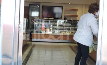 Imagen de la nota: Rechazan la restricción del horario comercial