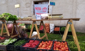 Continúan las ferias de verduras de MTE rural con novedades Imagen de la nota: Continúan las ferias de verduras de MTE rural con novedades