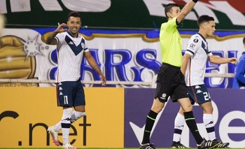 Gol de Janson e importante triunfo de Vélez Sarsfield Imagen de la nota: Gol de Janson e importante triunfo de Vélez Sarsfield