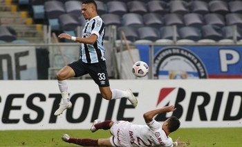 Lanús perdió y se complicó en la Copa Sudamericana Imagen de la nota: Lanús perdió y se complicó en la Copa Sudamericana