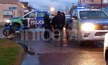 Choque entre un auto y una moto Imagen de la nota: Choque entre un auto y una moto