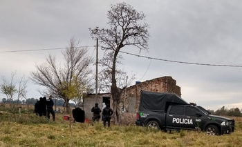 Imagen de la nota: Amplio operativo en Hinojo: allanaron una casa 