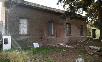 Indignación por la demolición de la histórica casa del capataz de la Estación Imagen de la nota: Indignación por la demolición de la histórica casa del capataz de la Estación