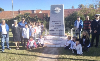 Imagen de la nota:  Sobreviviente del Crucero Gral. Belgrano, vino a jugar newcom y dio una charla