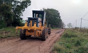 Imagen de la nota: Realizaron limpieza, granceado y apertura de calles en el Barrio Villa Aurora